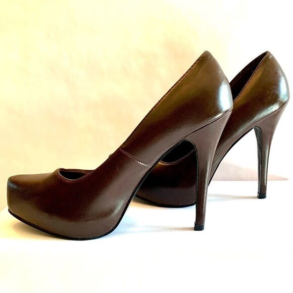 BROWN 5” SPIKE PUMPS by CHARLOTTE RUSSE SIZE 8 - Picture 3 of 8